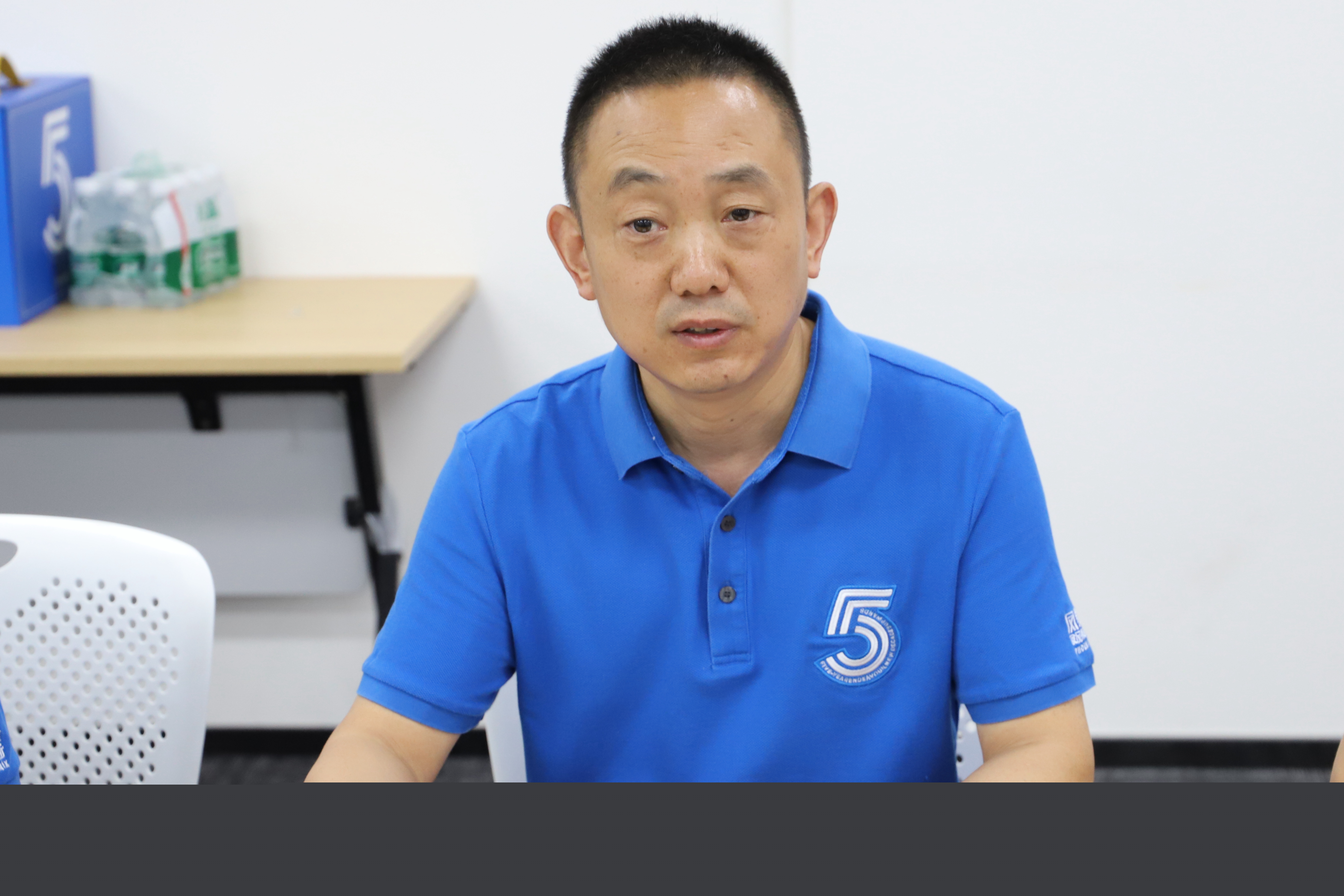 f2194ae86a6c44b8a204e2cbc02a1129.jpg