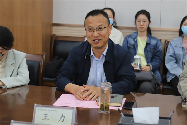 动科性吧
党委副书记王力讲话.jpg